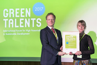 General Director Matthias Graf von Kielmansegg and Green Talent Megan Lukas